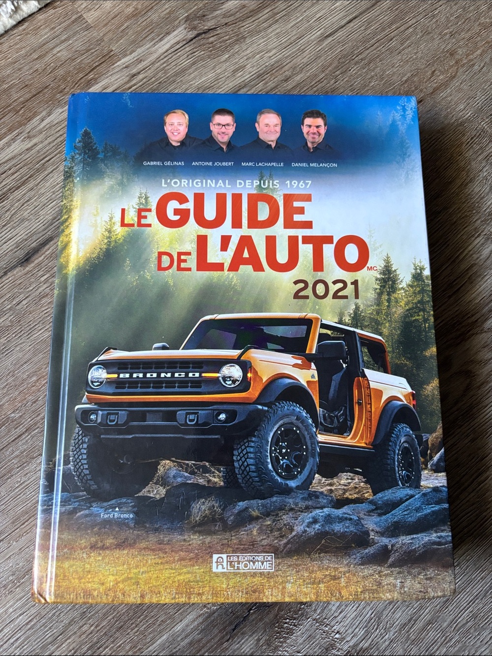Bronco Orange Car Guide 2021 - Le Guide de l'Auto